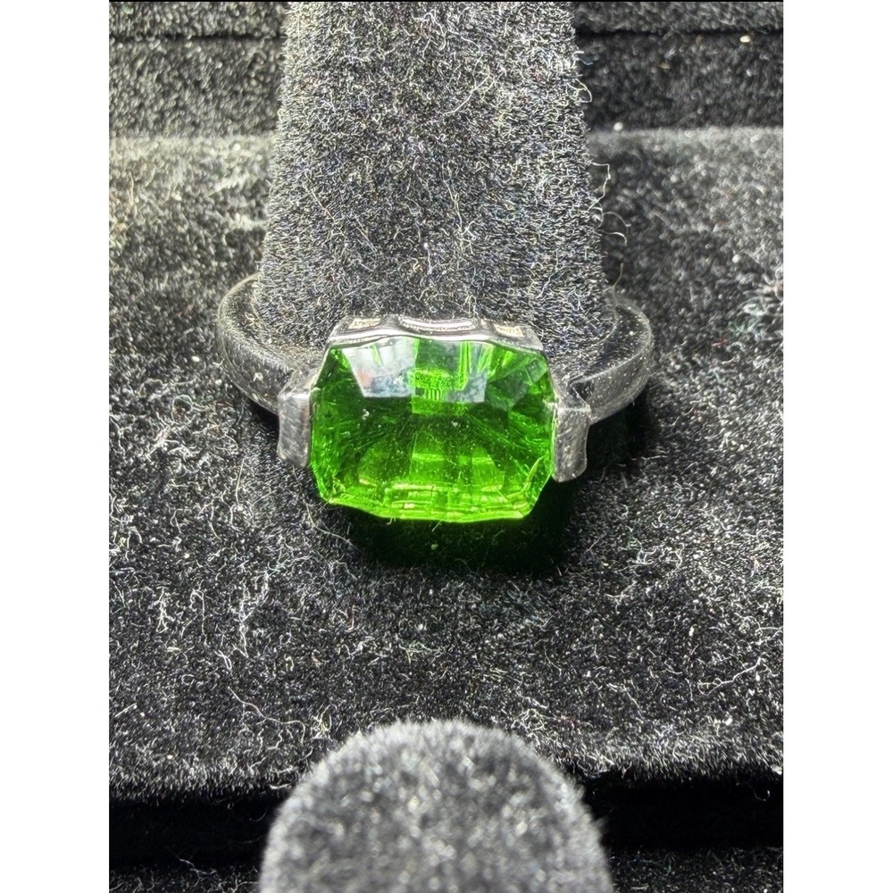 TK 925 Sterling Silver Emerald Cut Green Stone Ring Size 9 3.94g